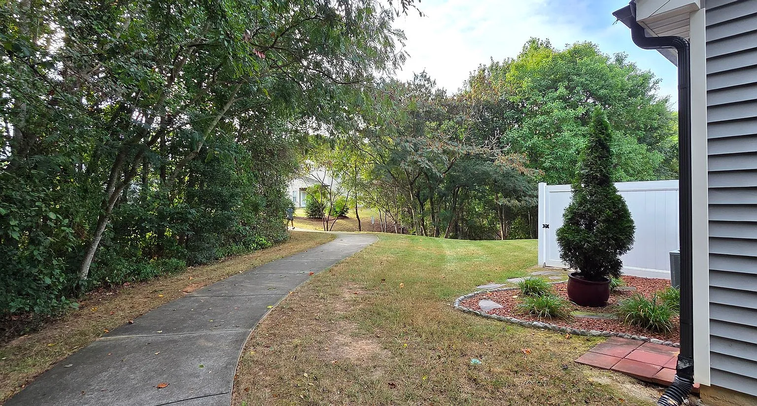 One level Lewisville living at its best — Photo 3