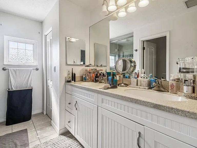 9914 Alavista Dr — Photo 14