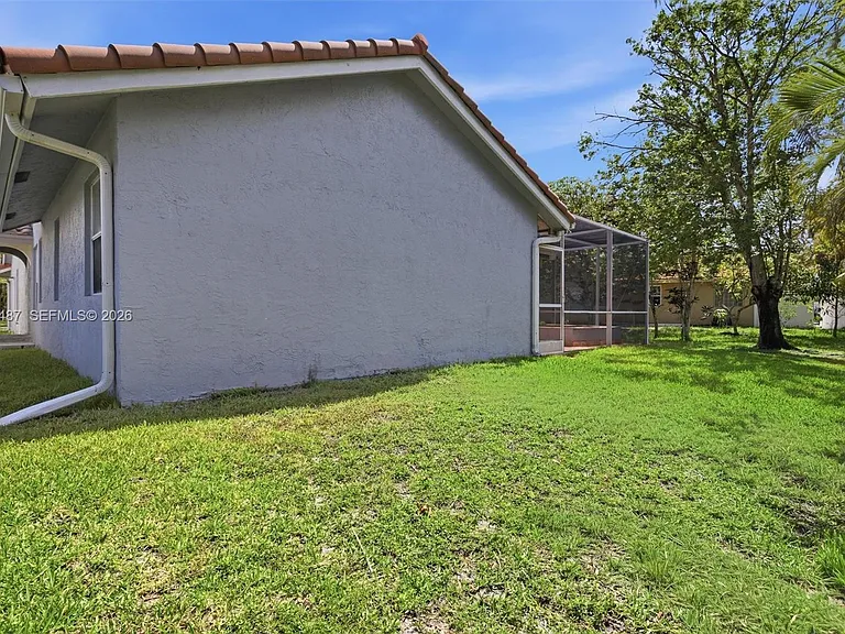 10633 NW 32nd Ct — Photo 30