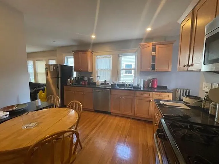 66 Frederick Ave #B — Photo 3