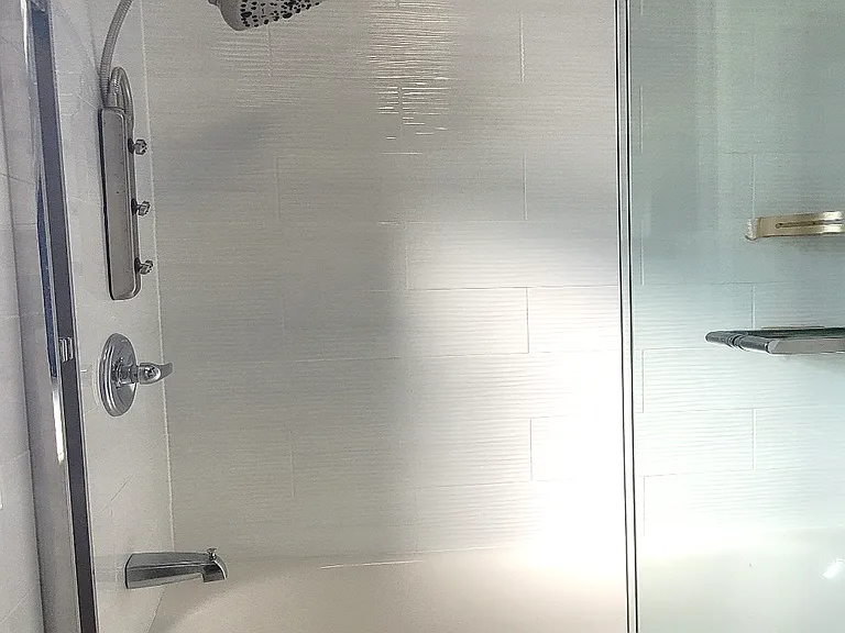 100 Maple St #2L — Photo 3
