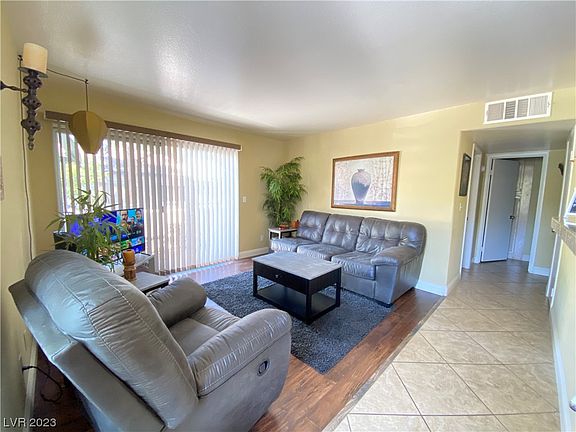 2nd image of 3101 Casey Dr Unit 203