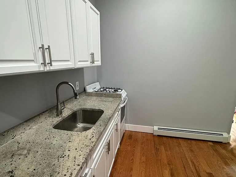 47 West St #2 — Photo 8