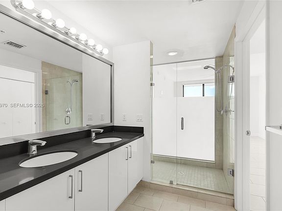 5th image of 90 SW 3rd St APT 4403