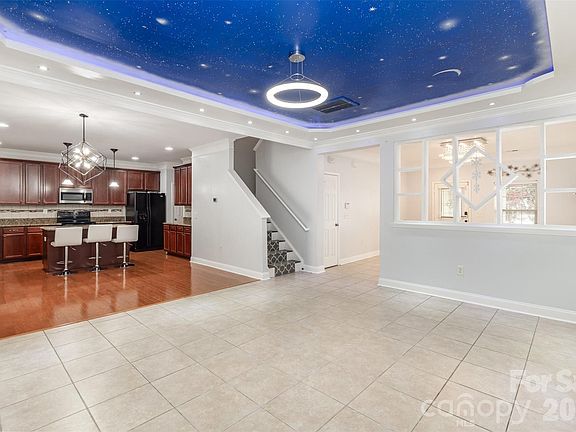 4th image of 14038 Pinyon Pine Ln