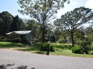34 Edgewood Dr, Arden, NC 28704