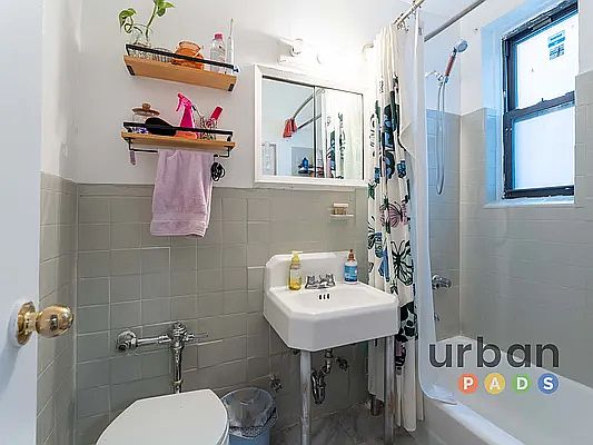 2nd image of 270 Clarkson Ave #501