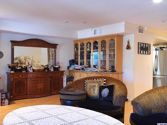 3rd image of 2435 Florencita Ave Unit 102