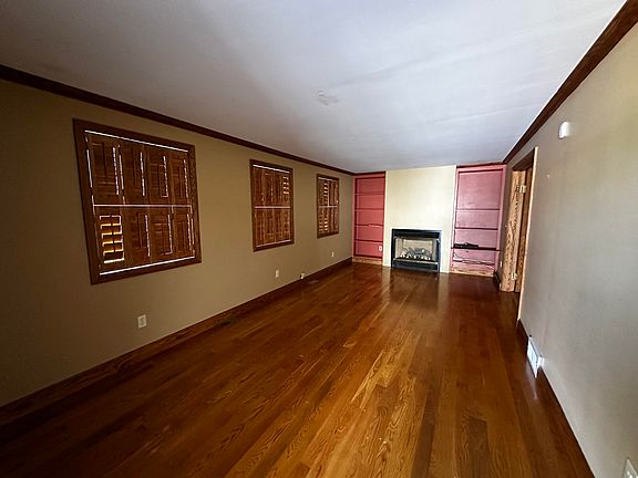 2nd image of 5302 Richfield Rd