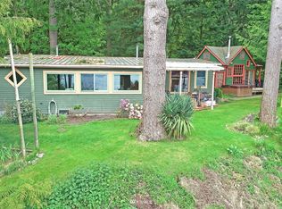 19807 Robinwood Rd SW, Vashon, WA 98070