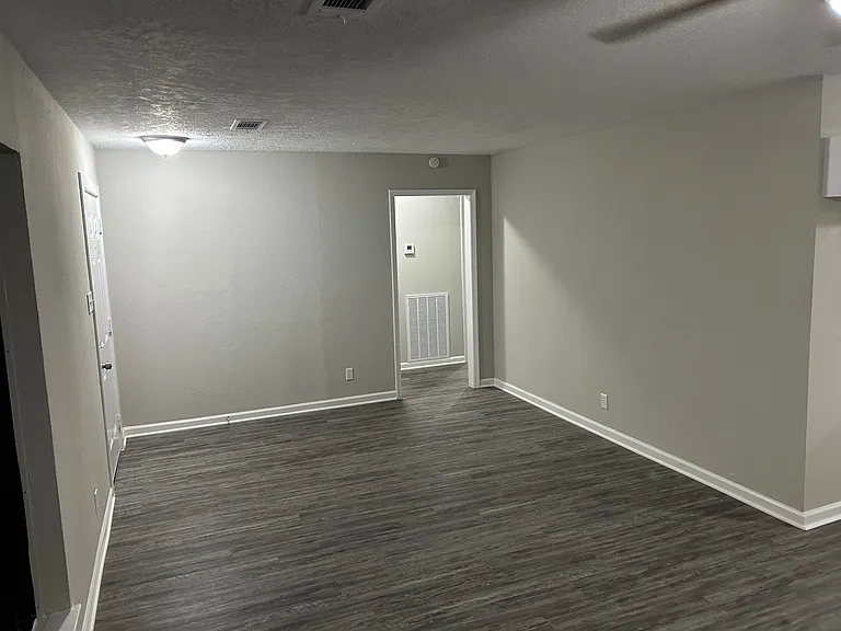 207 Sunset Heights Ave — Photo 9