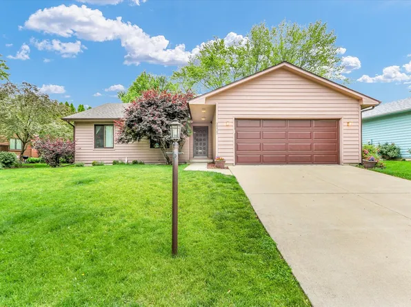 2805 Susan Stone Dr, Urbana, IL 61802