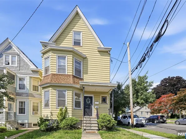 39 Struyk Ave, Prospect Park, NJ 07508