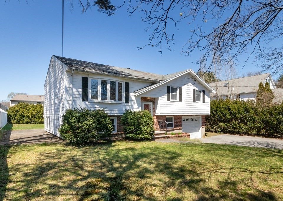 121 North St, Stoneham, MA 02180 Zillow
