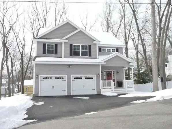 214 Dallaire St, Manchester, NH 03104