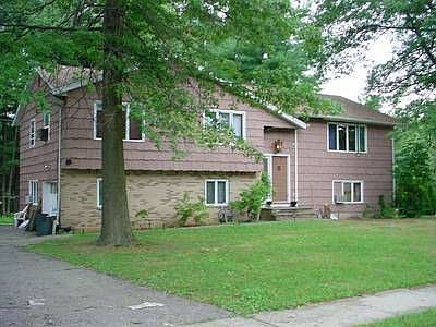 2nd image of 27 Squire Ln