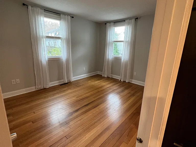 185 Madison St #1 — Photo 4