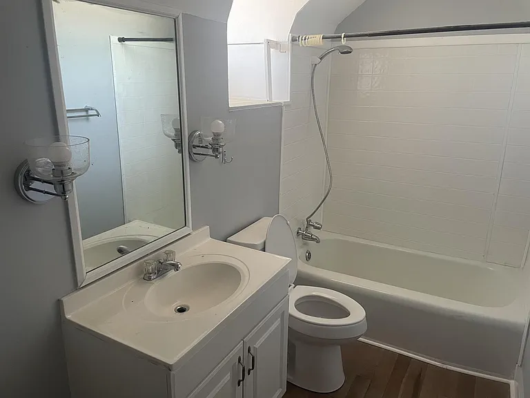 609 Adeline St #3 — Photo 4
