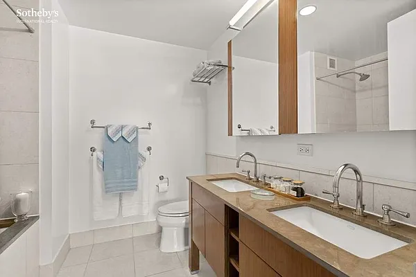 Rented by Sotheby's International Realty | media 23