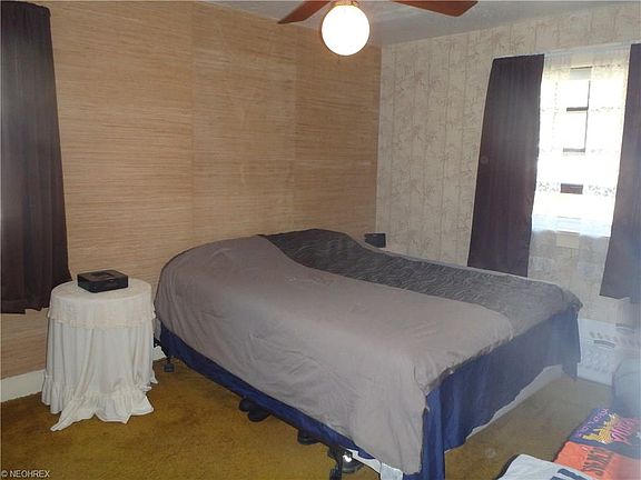 4th image of 14109 Elsetta Ave
