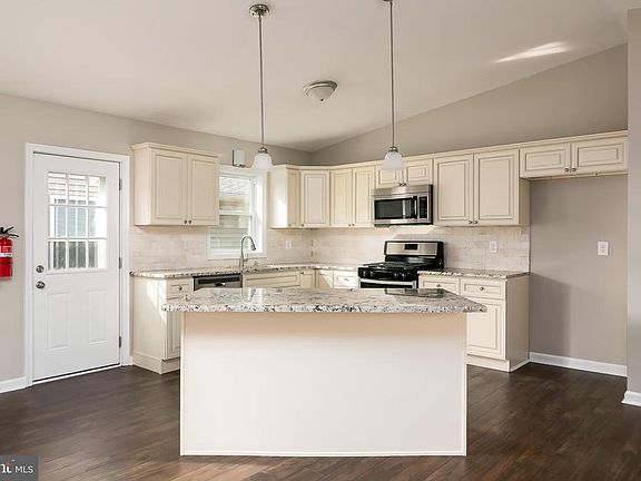 5th image of 30 N Bellmawr Ave