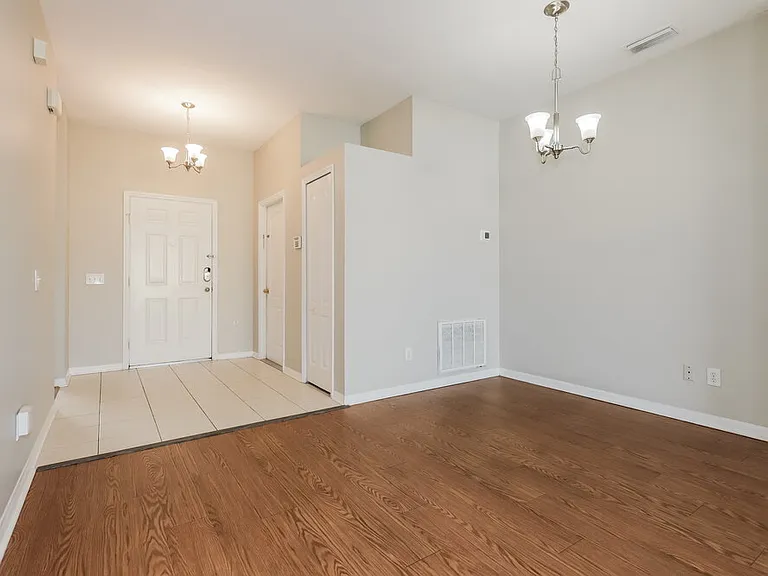 10639 Eveningwood Ct — Photo 5