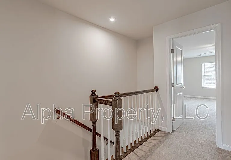 520 Huntingdale Pl — Photo 16