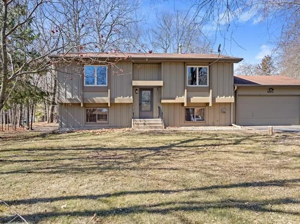 7695 N Shore Trl N, Forest Lake, MN 55025