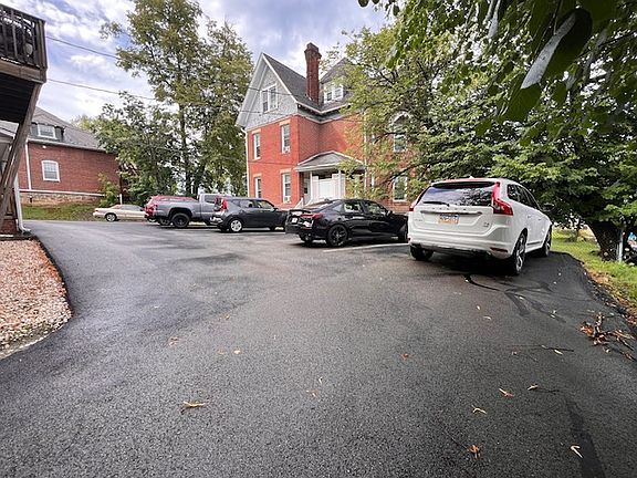 2nd image of 145 Oakland Ave APT 4