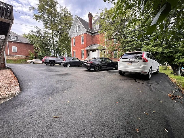 145 Oakland Ave #8 — Photo 2