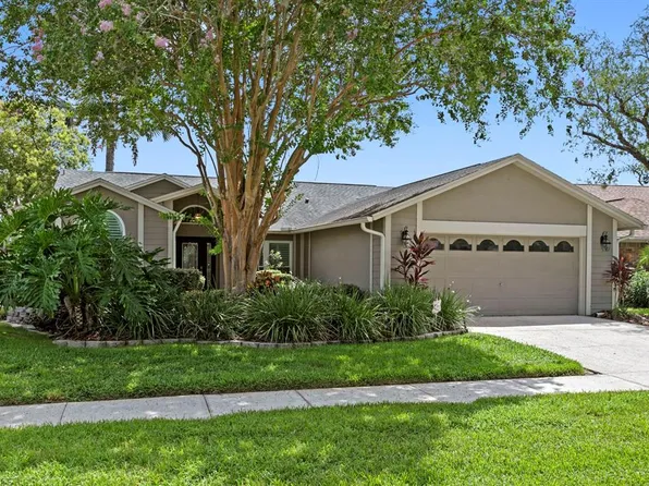 14607 VILLAGE GLEN CIRCLE, TAMPA, FL 33618