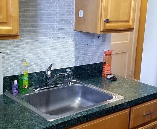 3rd image of 6524 N Park Ave Floor 1