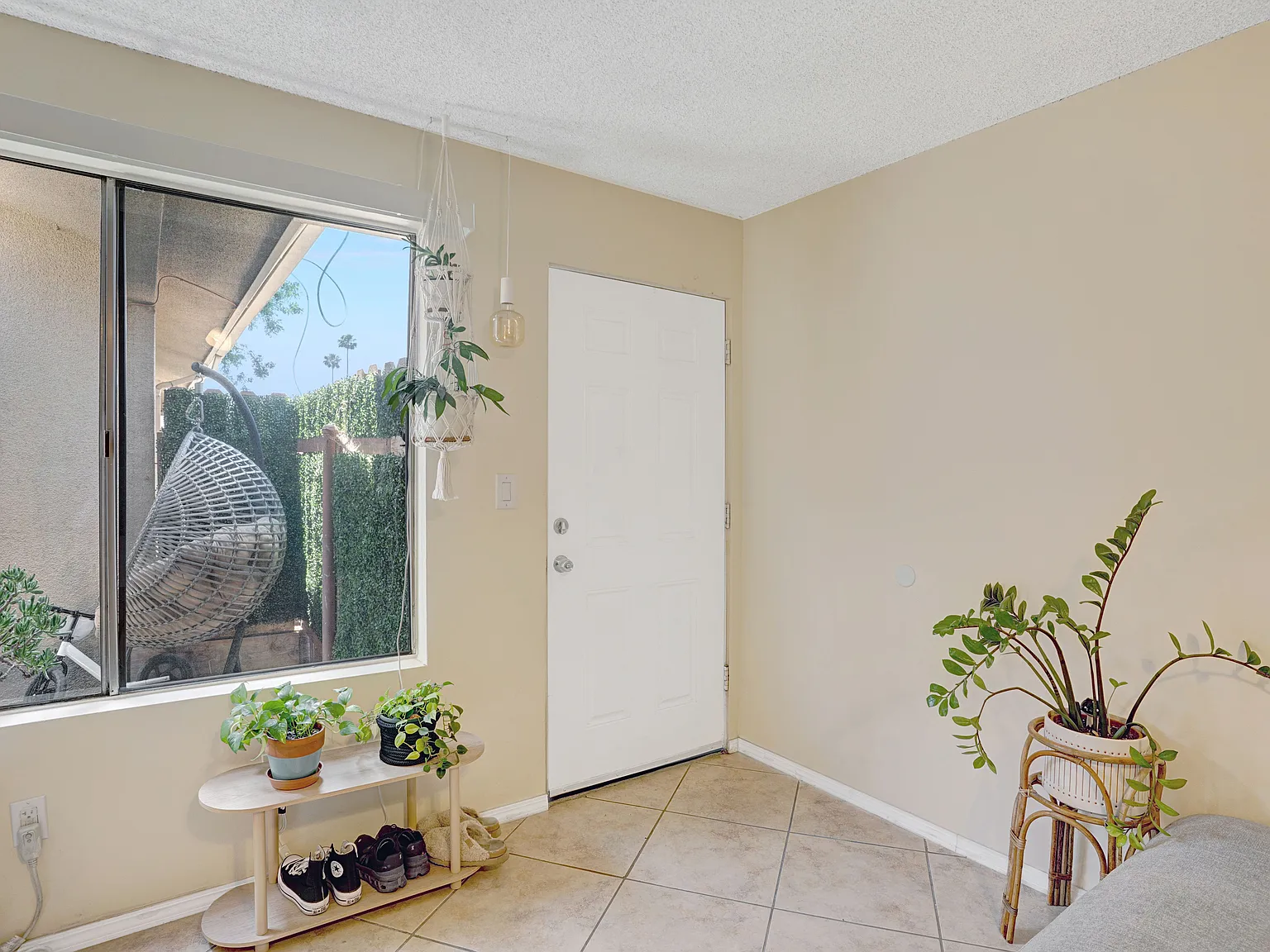 2 bed, 861 sqft, $2,150 — Photo 3