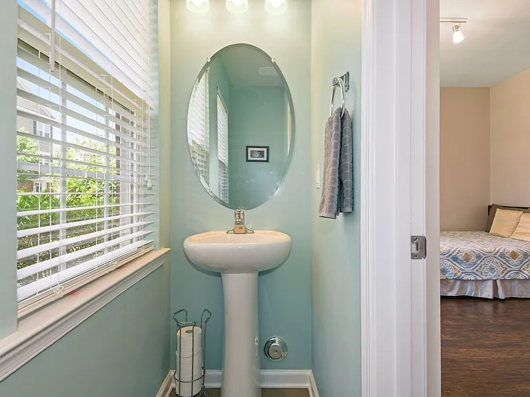 44 Truman Dr — Photo 10