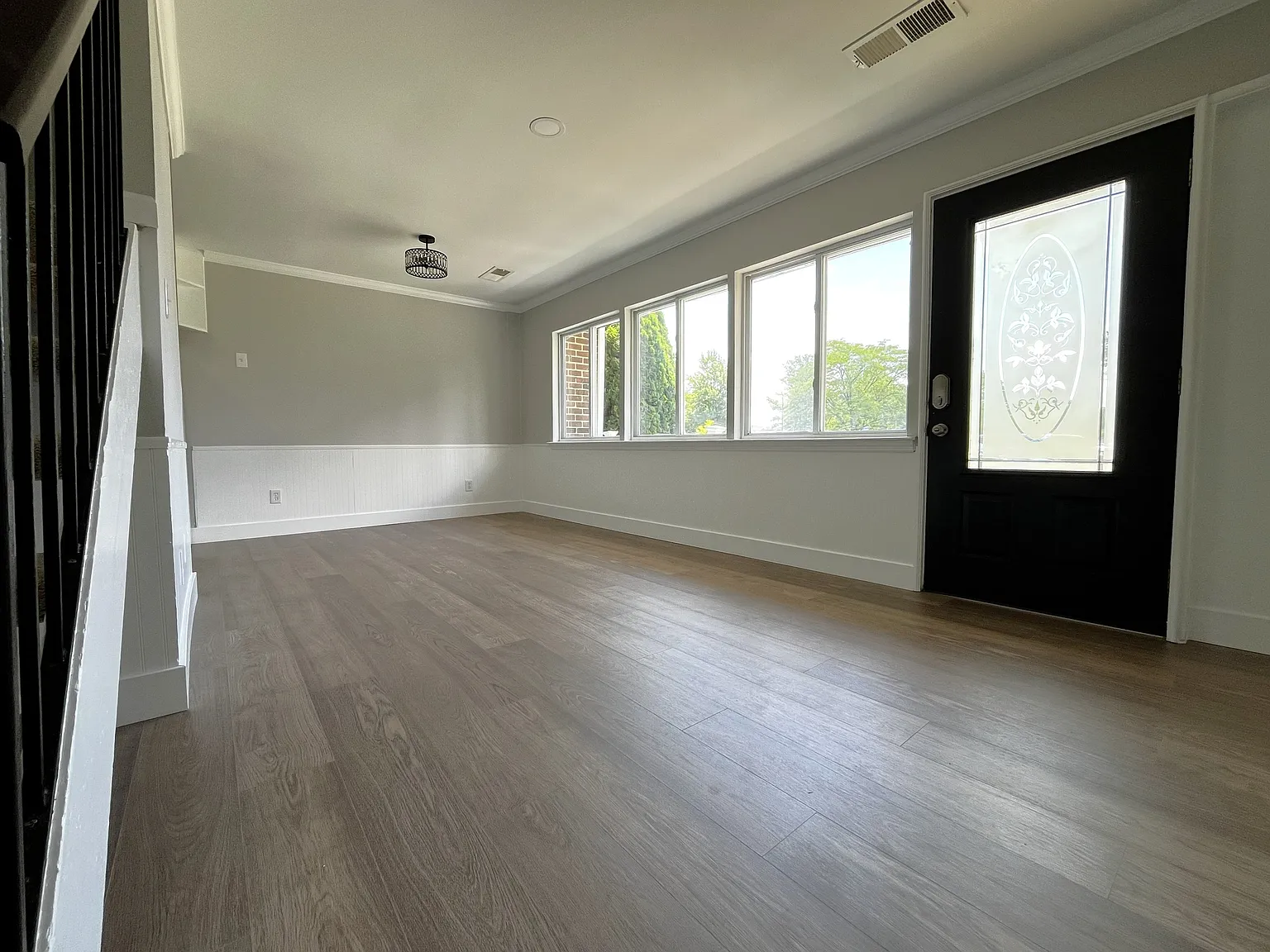 3 bed, 2.5 bath, 1638 sqft, $2,650 — Photo 2