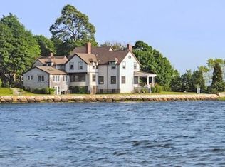 2 Oxford St, Fairhaven, MA 02719