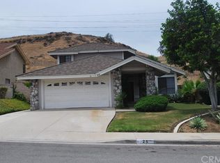 25 Sunset Ridge Cir, Pomona, CA 91766