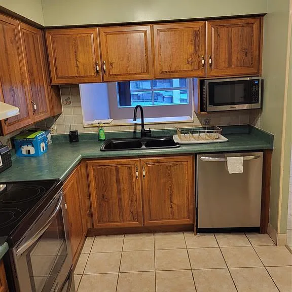 75 Riverside Dr E #1707 — Photo 6