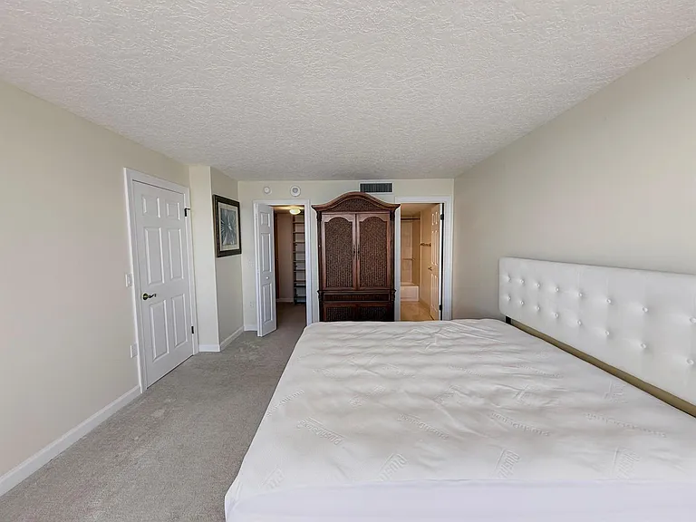 5600 N Flagler Dr #2209 — Photo 7