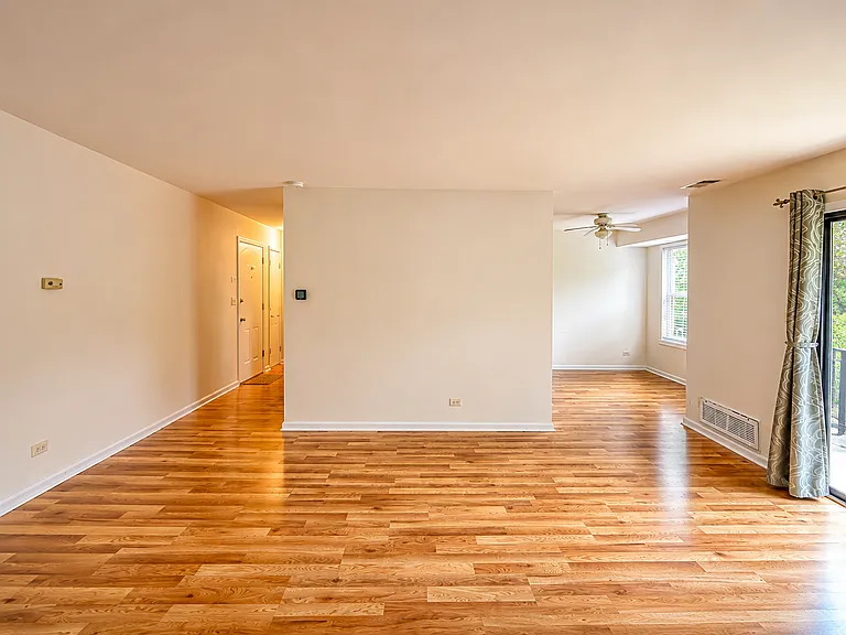 2208 Country Club Dr #26 — Photo 5