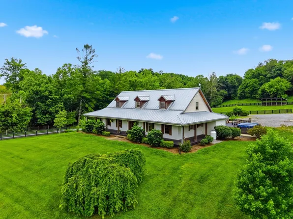 17412 Forkland Rd, Gravel Switch, KY 40328