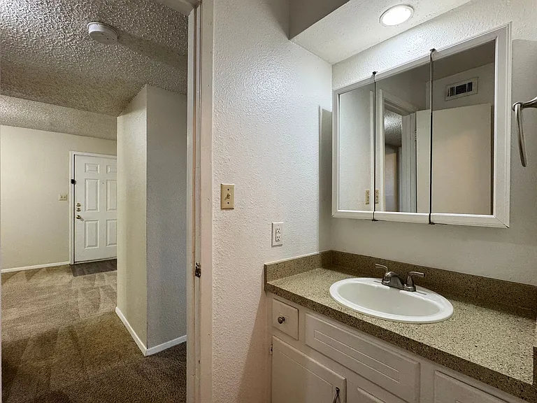 Chandler Crossing — Photo 20
