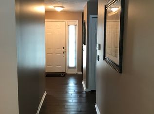 1702 N Pointe Dr NW, Canton, OH 44708