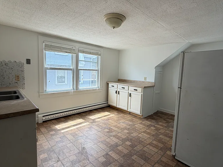 14 Pratt St #3 — Photo 8