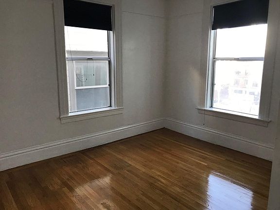 3rd image of 1034A Montgomery St #1034A