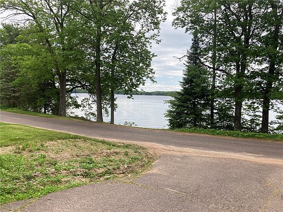 4th image of 5667 N Lake Road