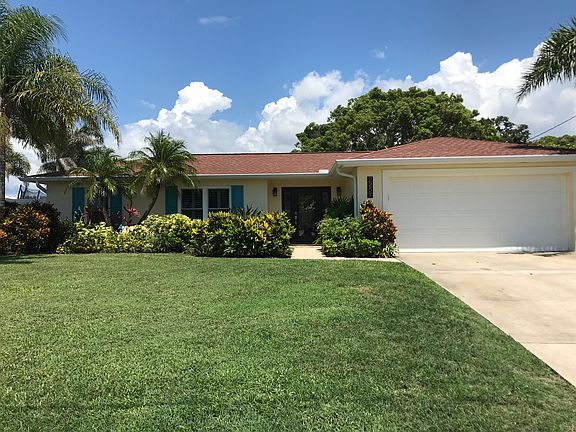 3rd image of 2257 Lagoon Dr