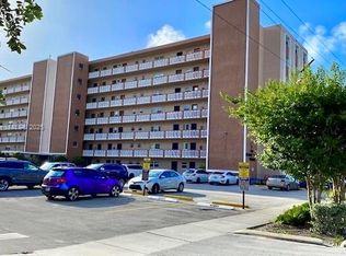 301 NE 14th Ave APT 206, Hallandale, FL 33009