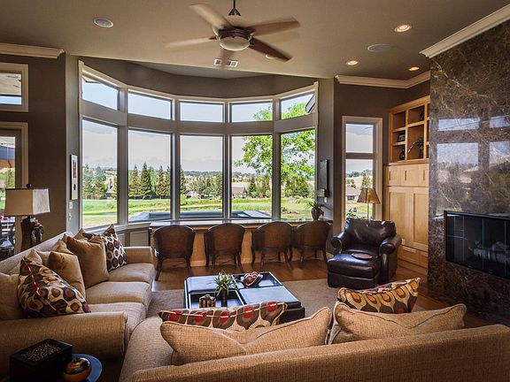 Great Room w/sunken bar