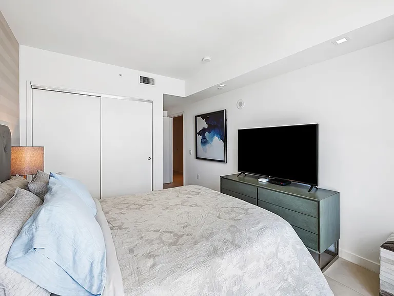 401 N Birch Rd #700 — Photo 11